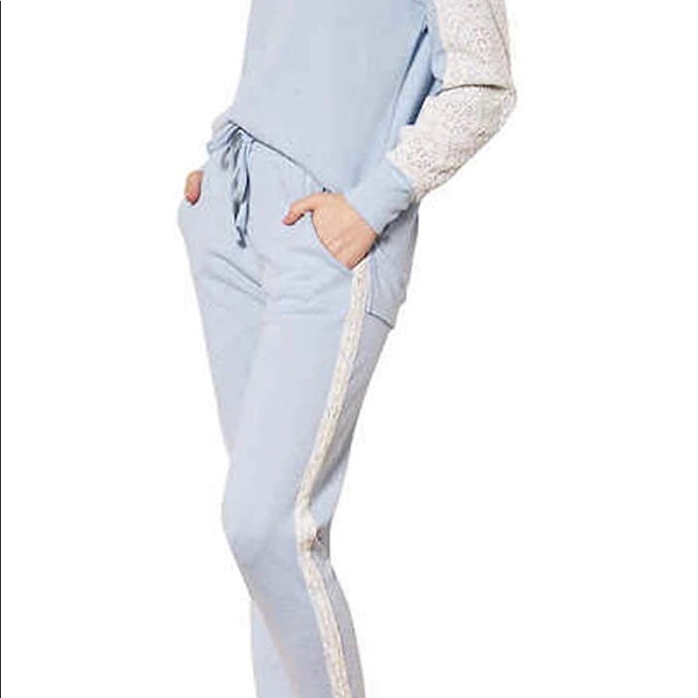 Pajama/loungewear Set